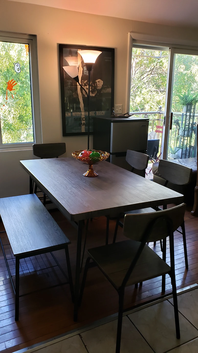Like New!! Dining Table