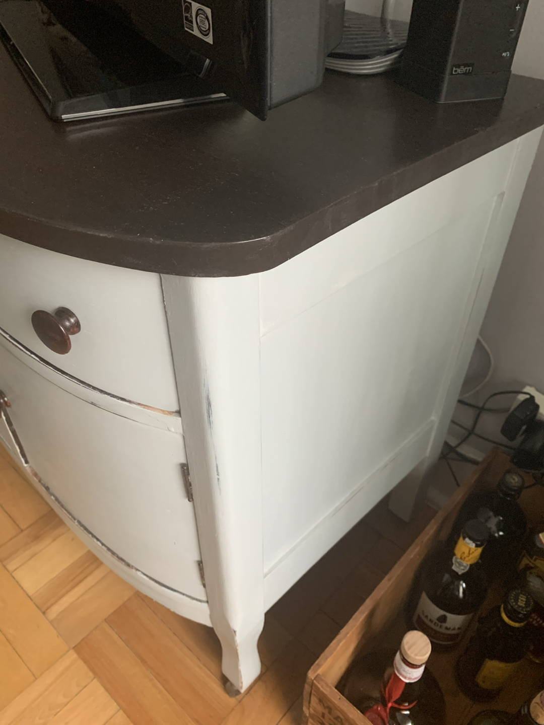 Hand Painted Vintage Shabby Chic Tv Stand - photo 3
