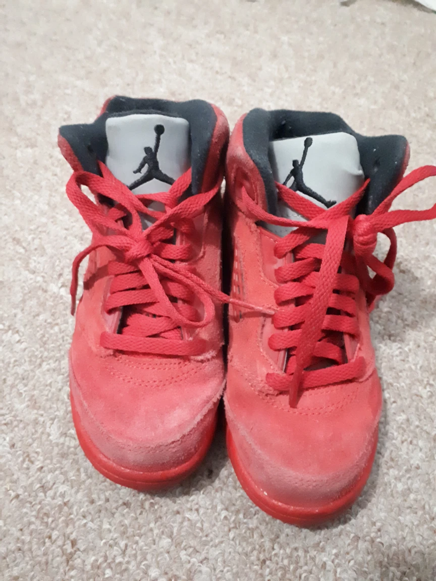 Jordan shoes for a child thumbnail