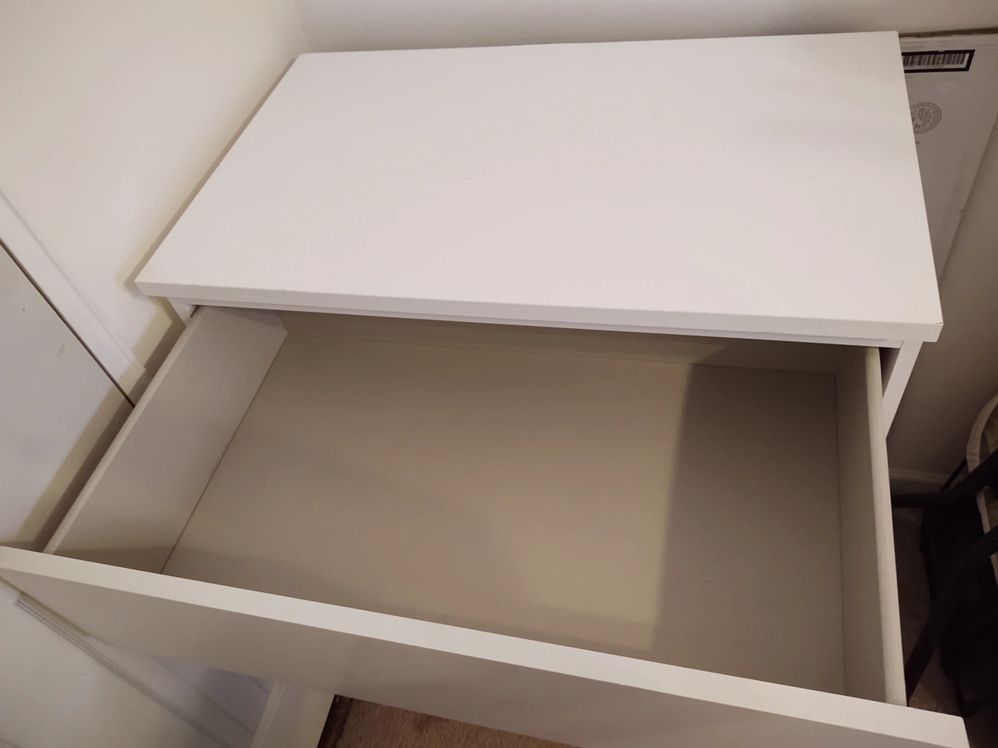 Ikea Malm 4-drawer chest. White 31 1/2x39 3/8 " - photo 2