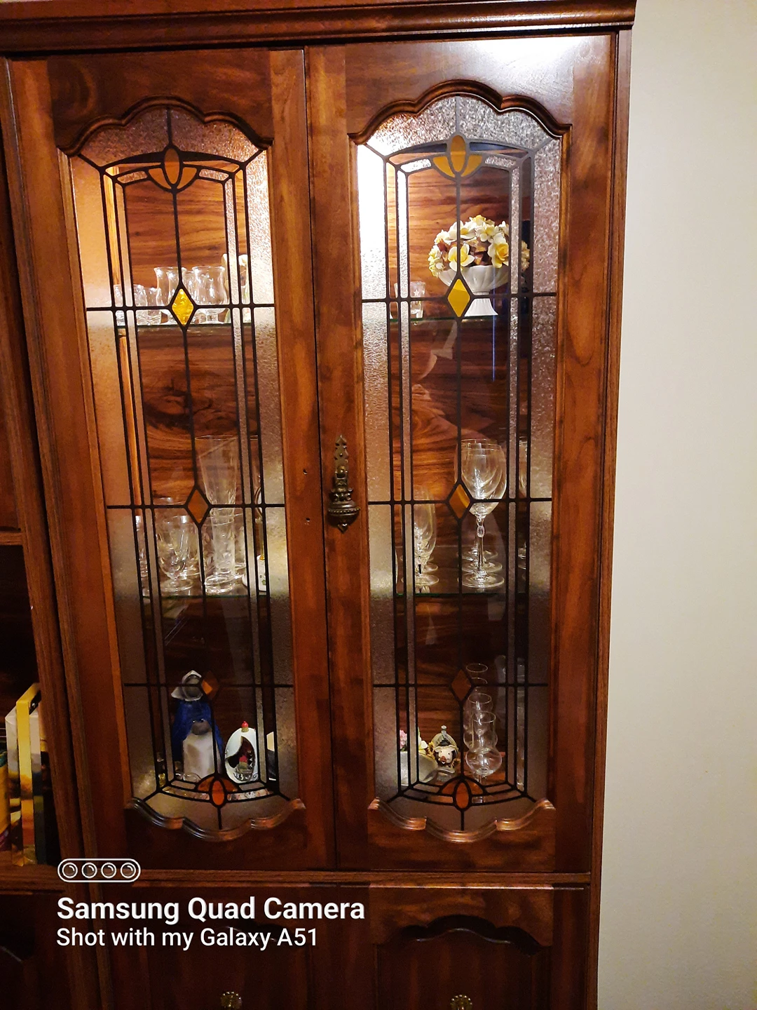 2 Beautiful Wall Units - photo 3