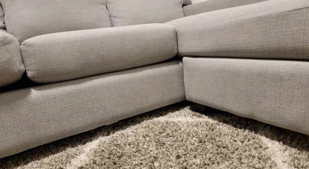 Grey sectional sofa with moveable chaise - photo 5