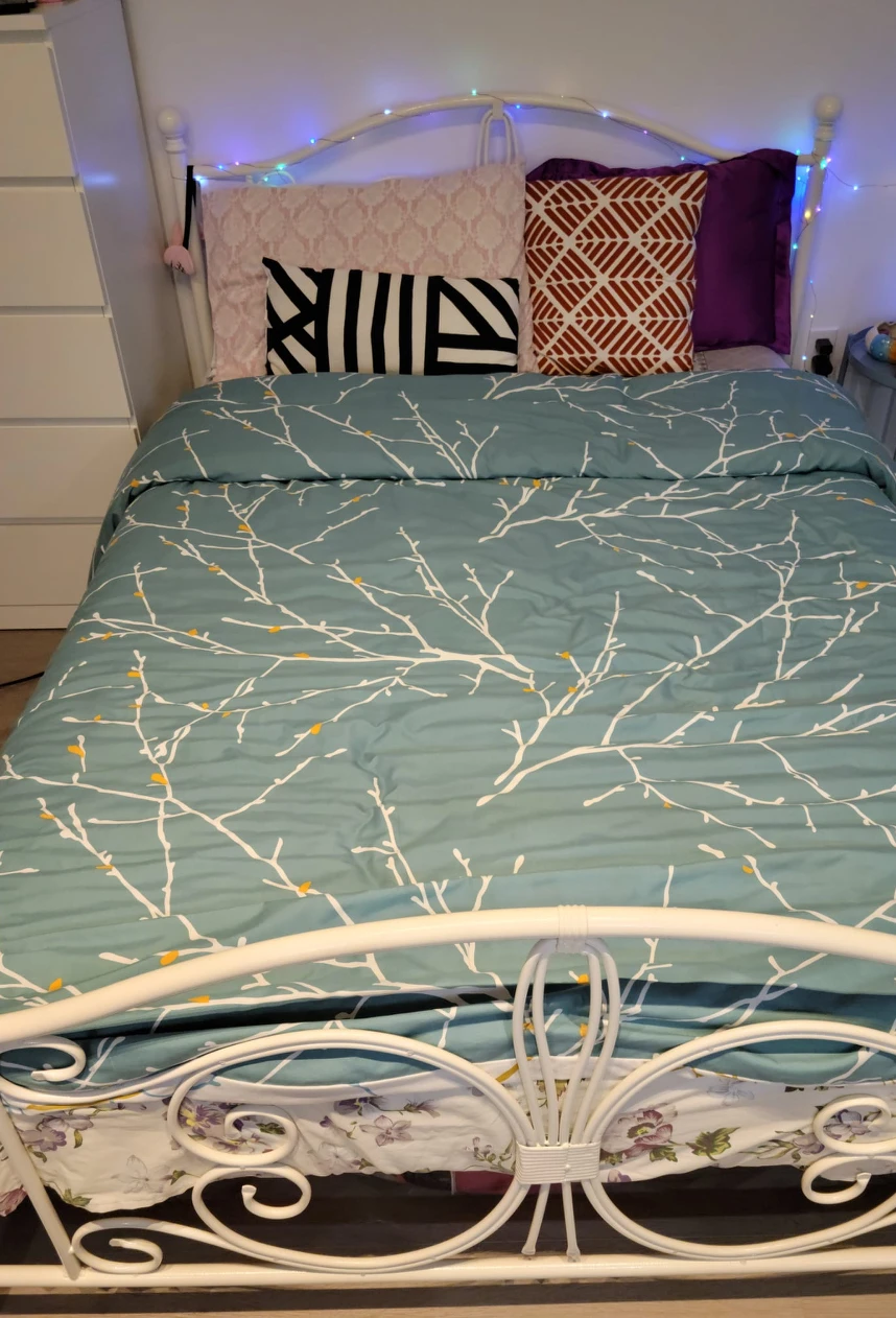 Full size mattress and bed frame - photo 2