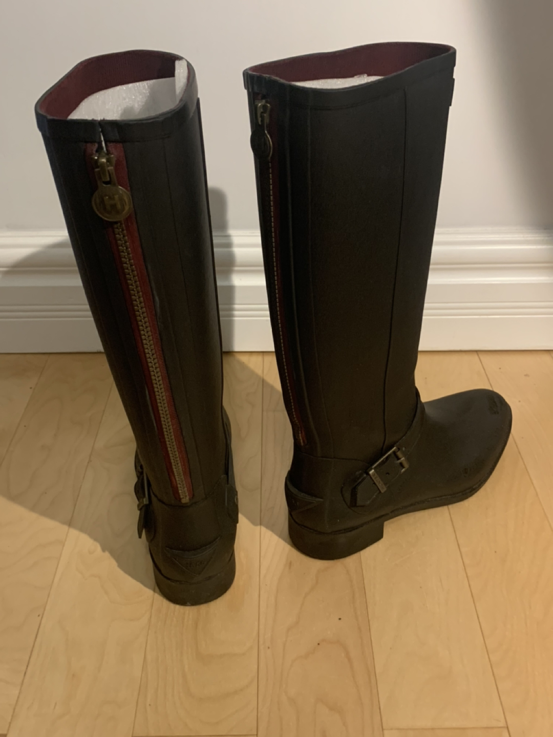 Hunter Boots size 10 with back zipper - photo 2