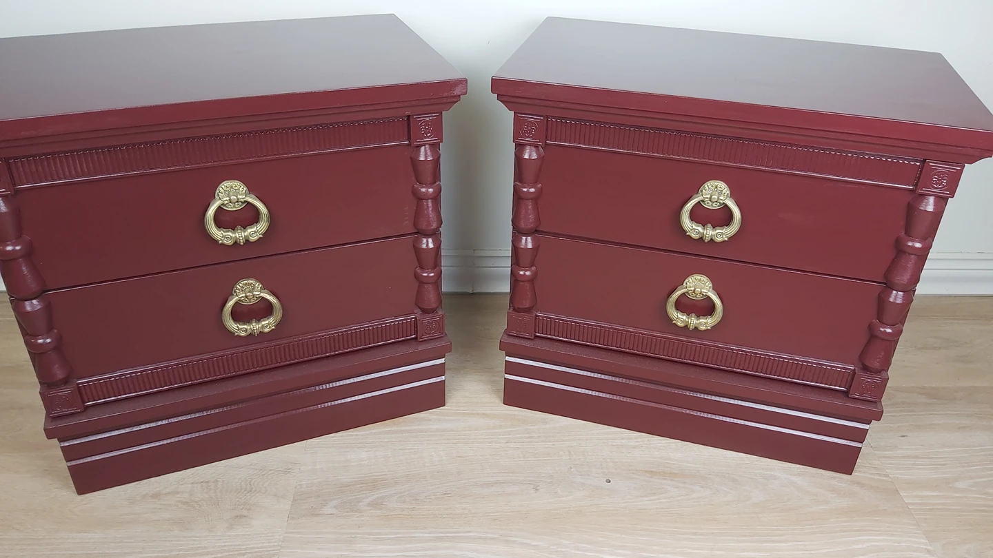 Set of Modern Style End Tables