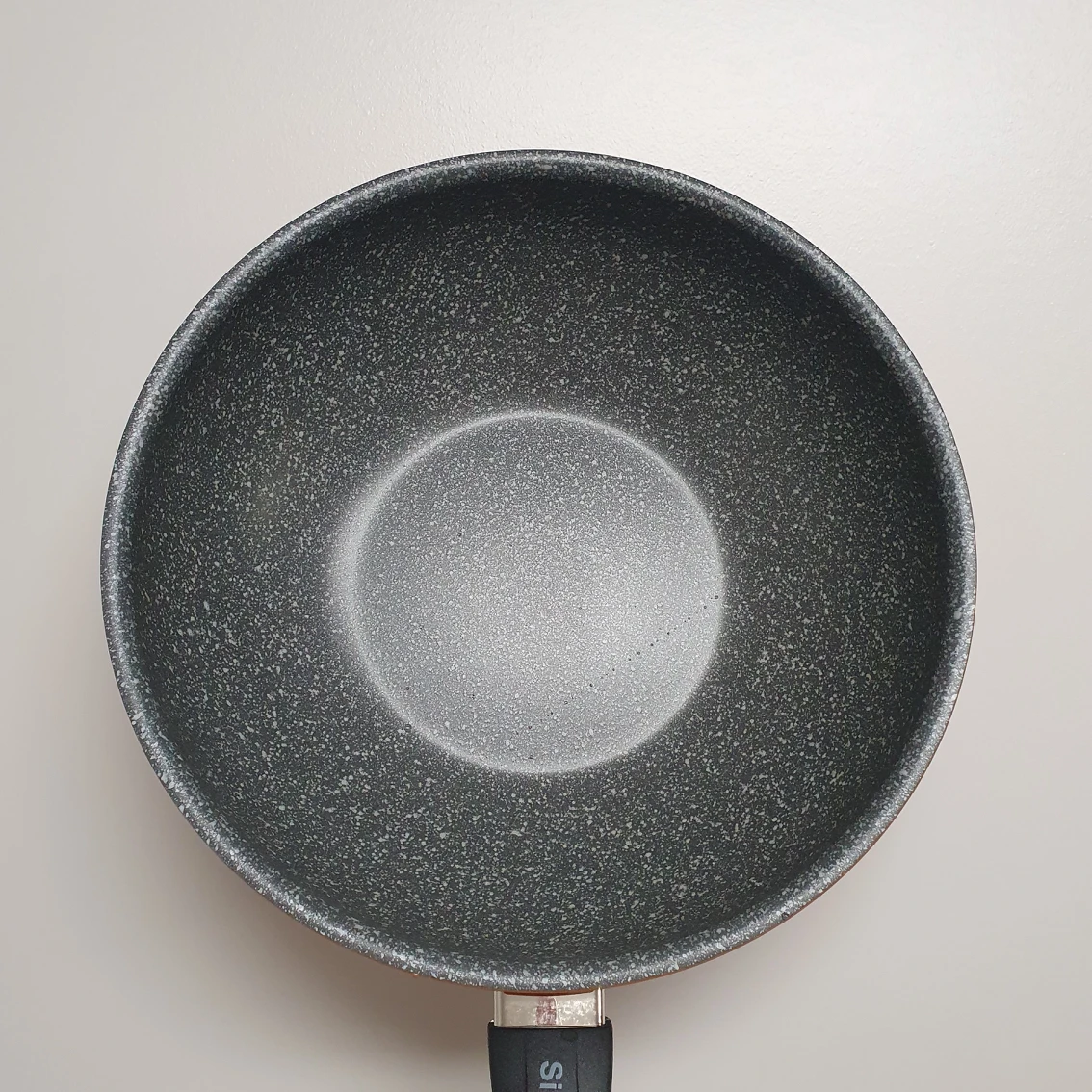 Wok pan thumbnail