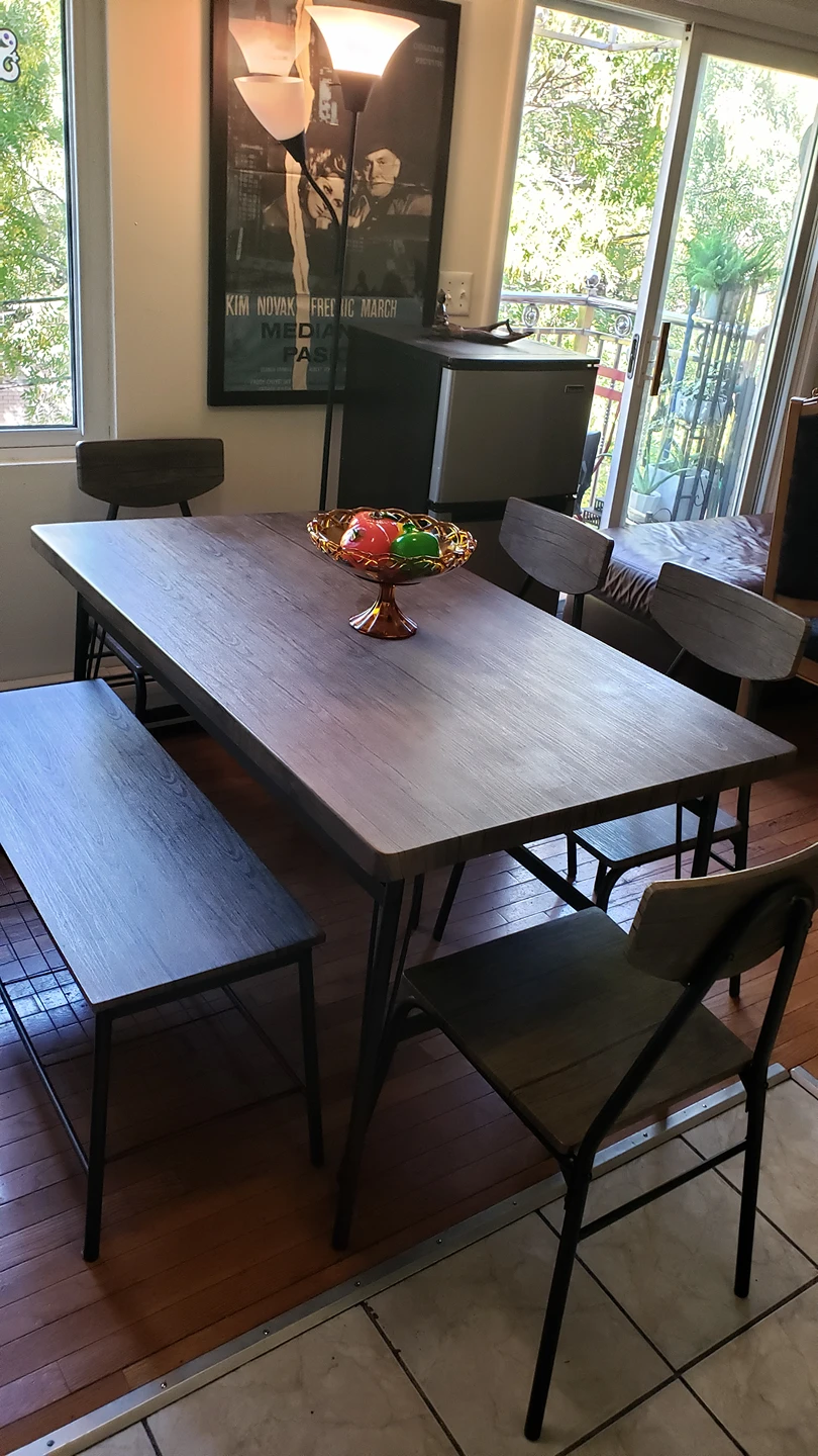 Like New!! Dining Table - photo 2