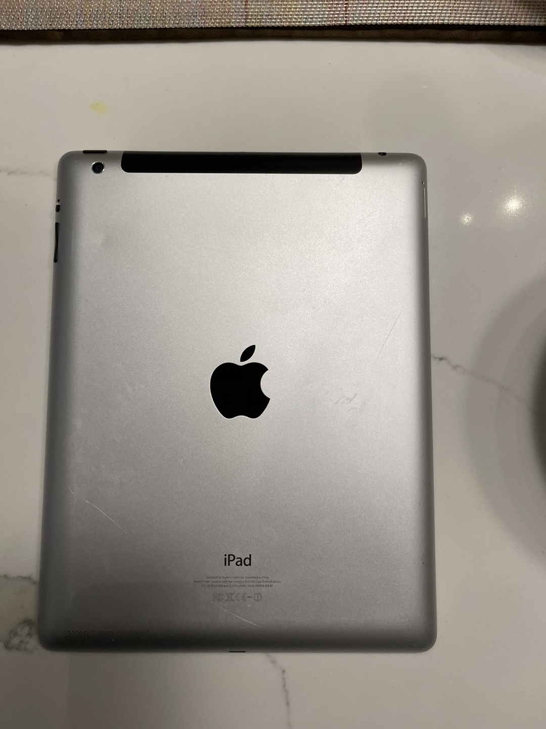 iPad (4th generation) Wi-Fi + Cellular - 16GB