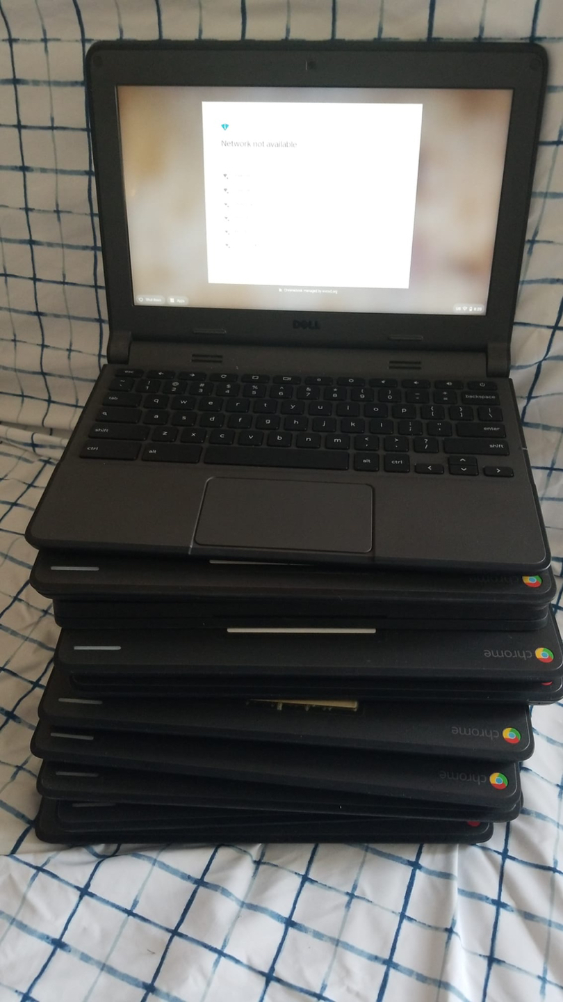 Dell / Acer/ Hp chromebook perfect for online classes
