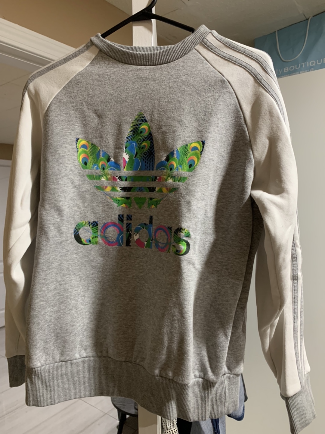 Adidas women sweatshirt