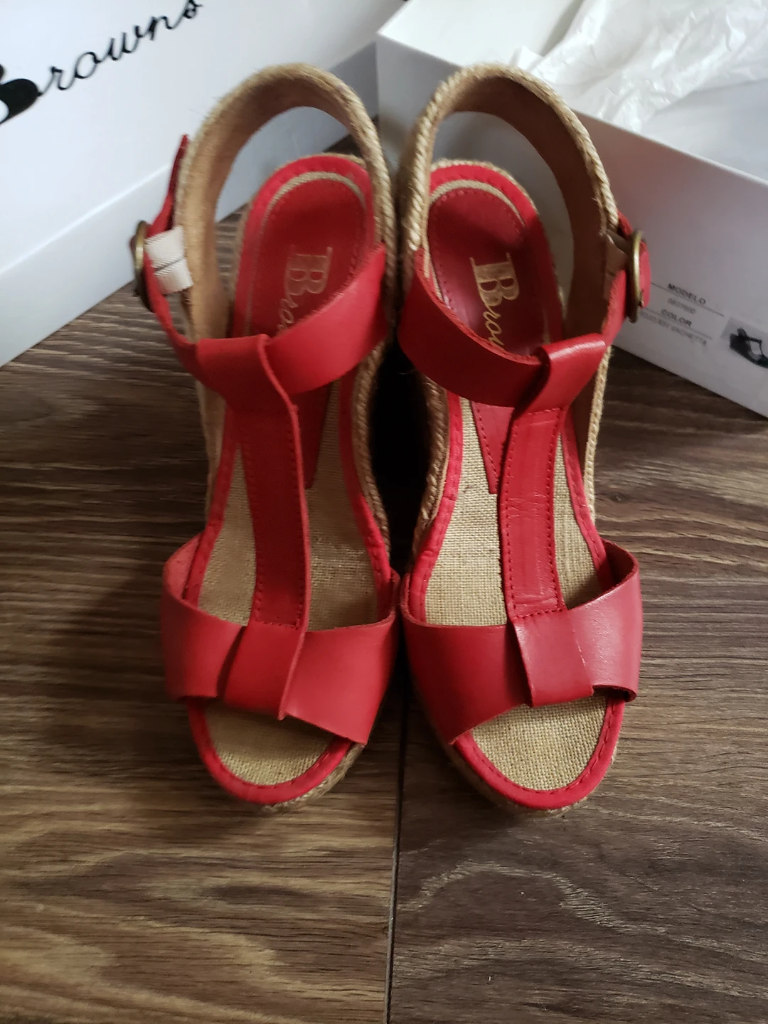 Browns heels image indicator(2)