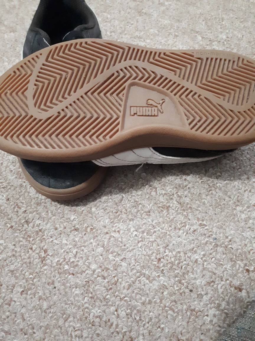 running shoes for a child - photo 2
