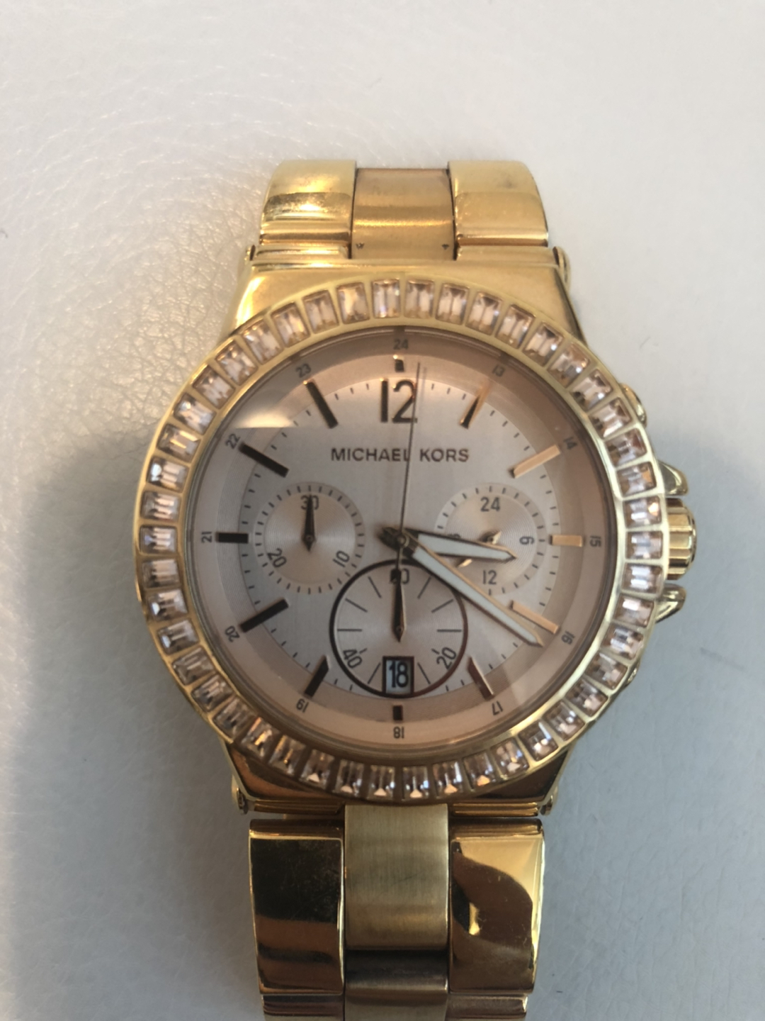 Great Condition Michael Kors Women's Watch thumbnail
