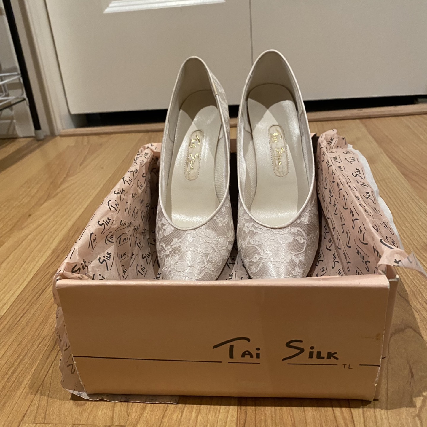 Tai Silk Lace Pumps image indicator(3)