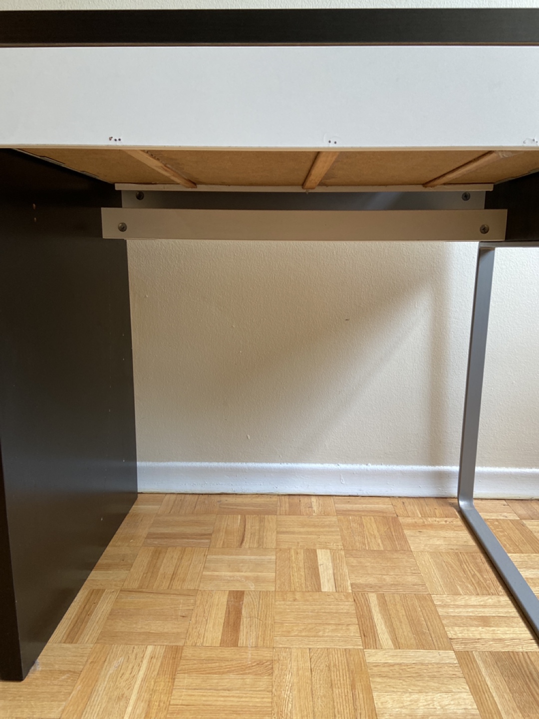 Ikea desk - photo 4
