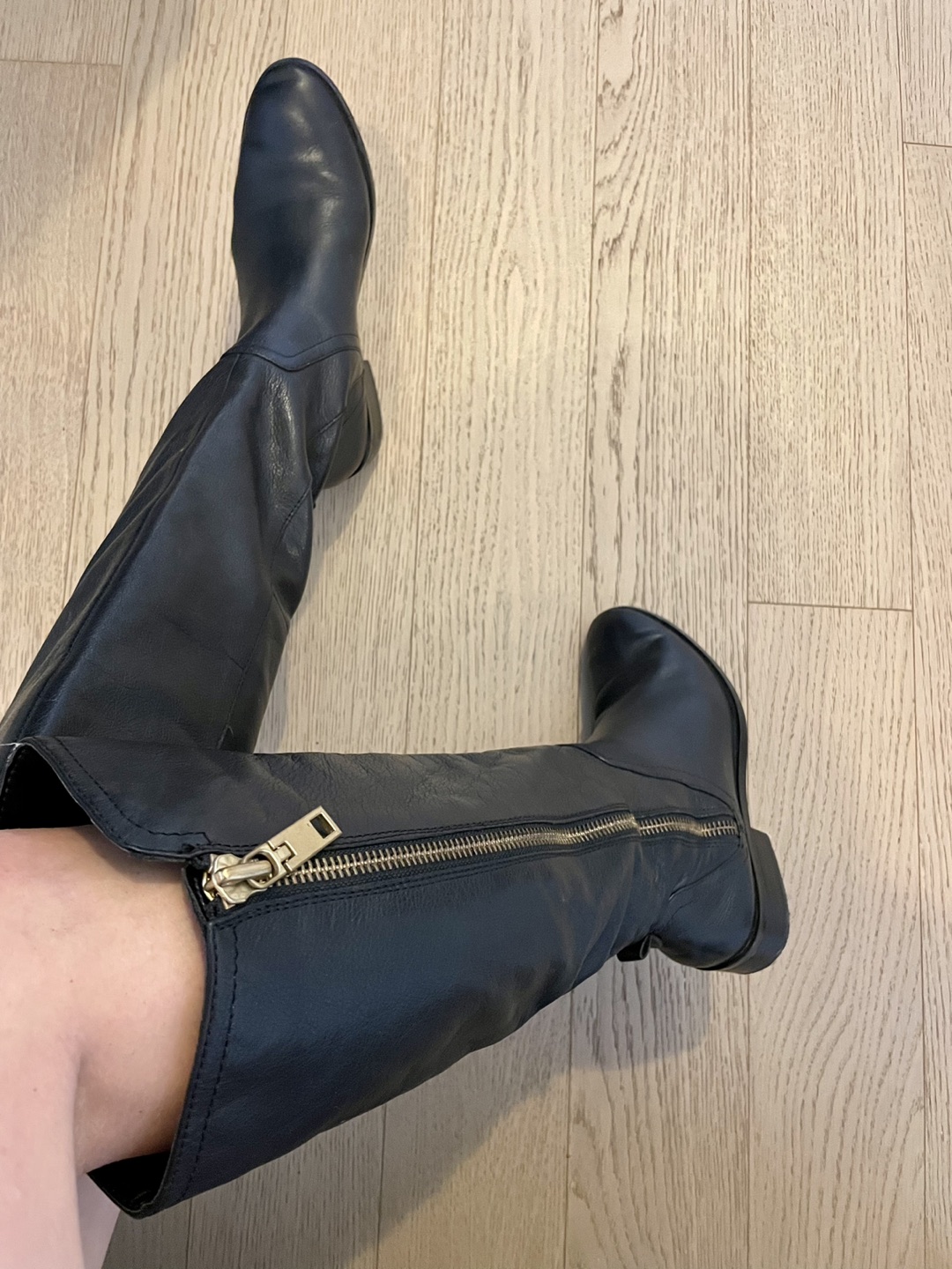 Aldo Leather Flat Boots 8.5 thumbnail