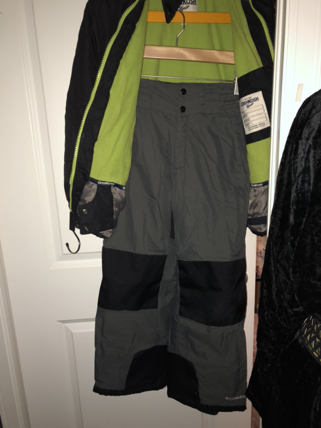 OshKosh jacket with Columbia snowboard pants image indicator(4)