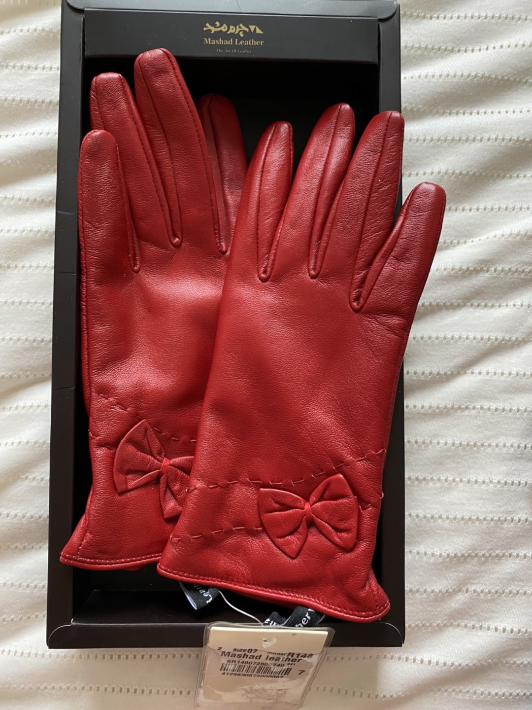 Brand New Real leather gloves thumbnail