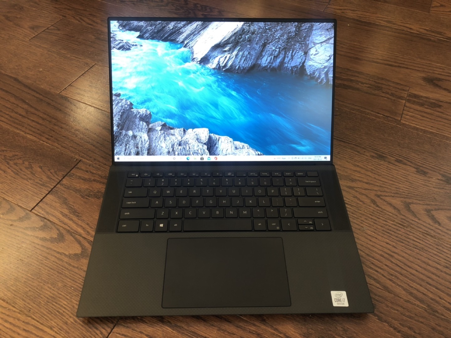 Dell XPS 15 9500 thumbnail