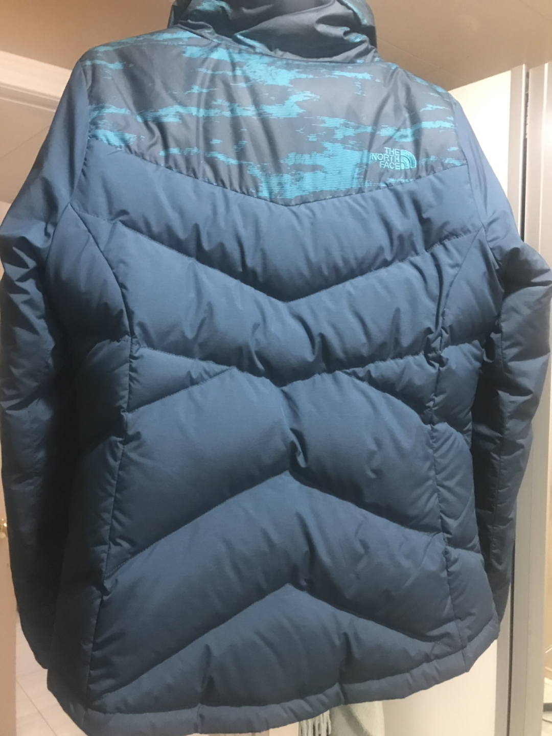The North Face women down jacket - photo 3