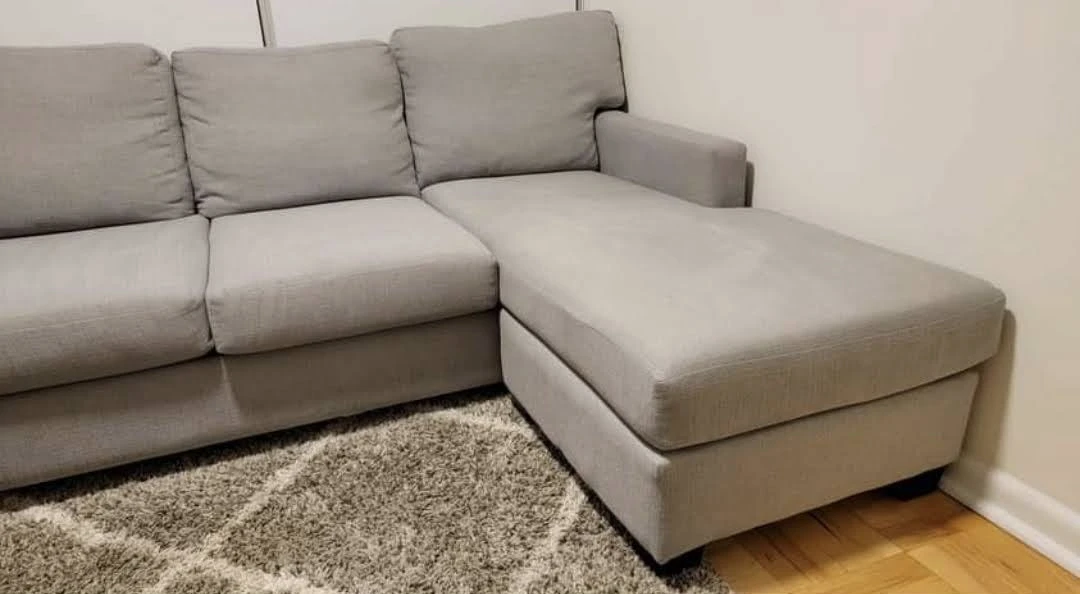 Grey sectional sofa with moveable chaise - photo 3