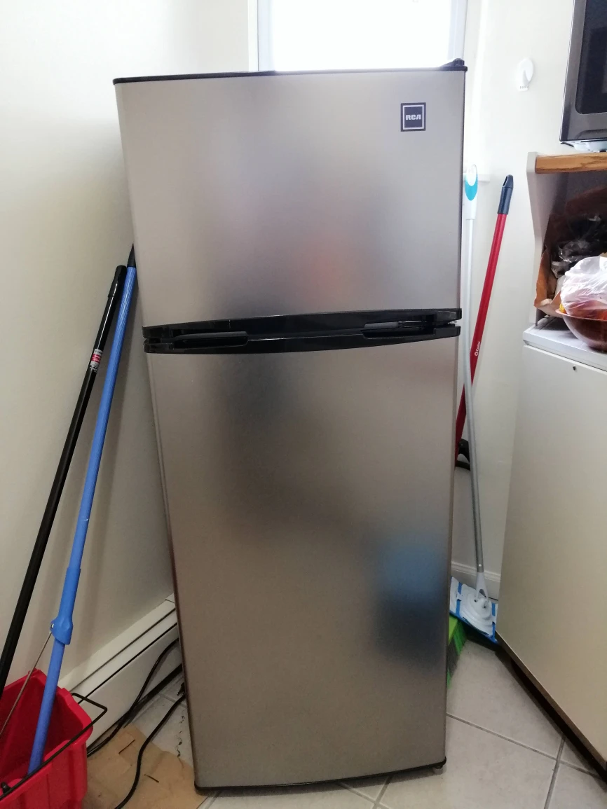 Refrigerator & Freezer RCA 7.5 Cu Ft