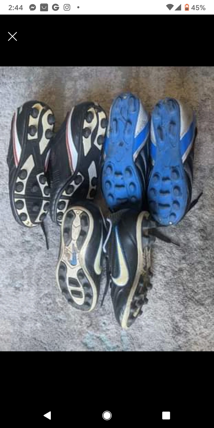 Free soccer shoes thumbnail