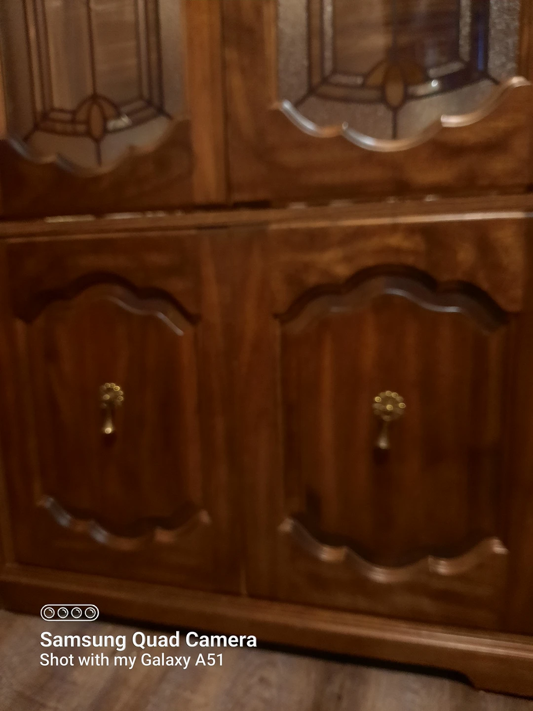 2 Beautiful Wall Units image indicator(7)