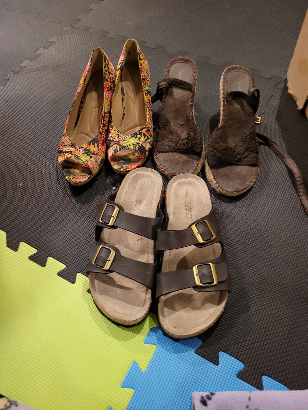 lot of womens shoes size 9/10 thumbnail