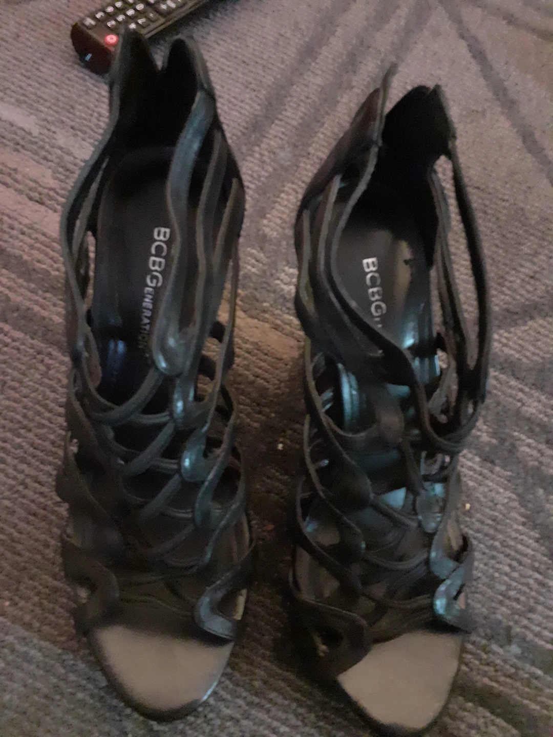 bcbg high heels thumbnail