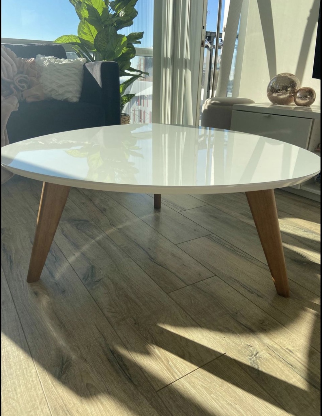 Everly Hammond Coffee Table - photo 2