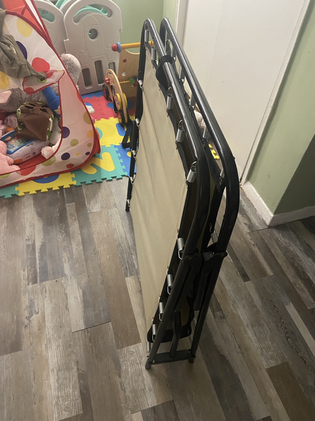 Folding rollaway guest bed - photo 4