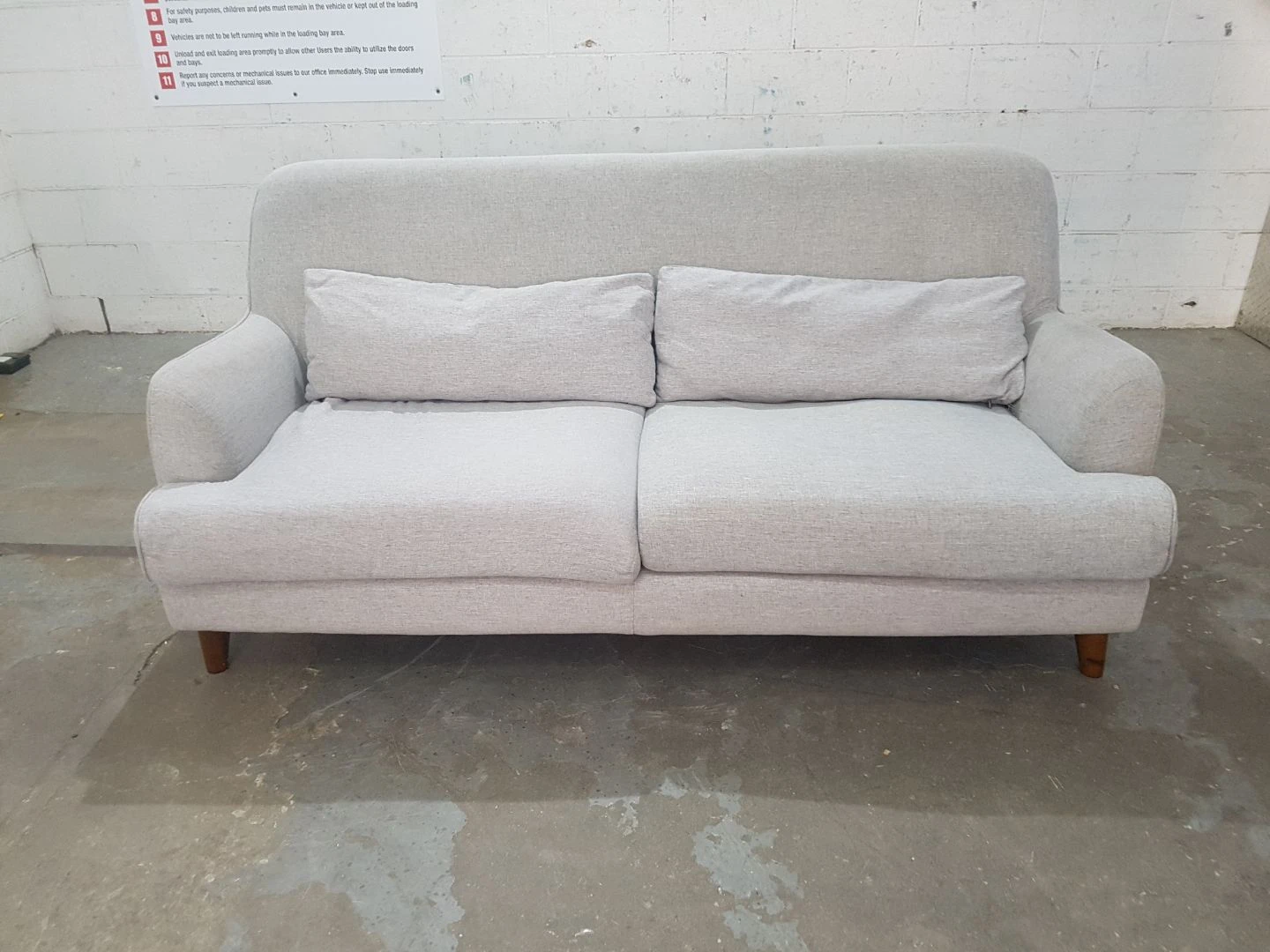 Light grey Structube couch for sale - photo 2