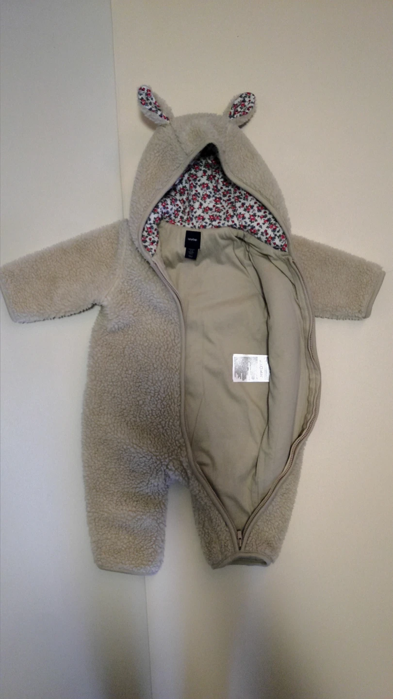 Baby Gap outer onesie - photo 2