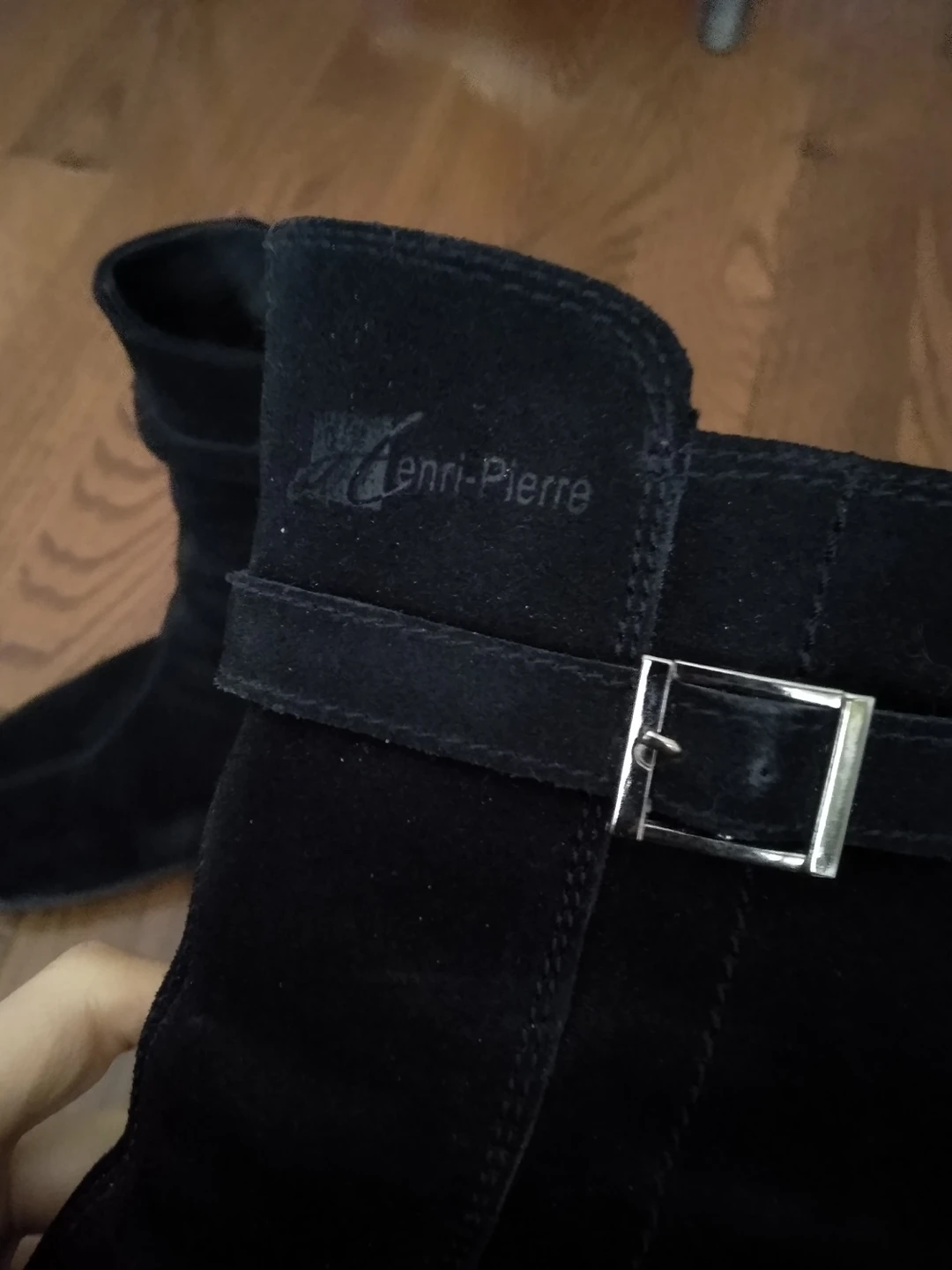 8.5 Suede boots image indicator(6)