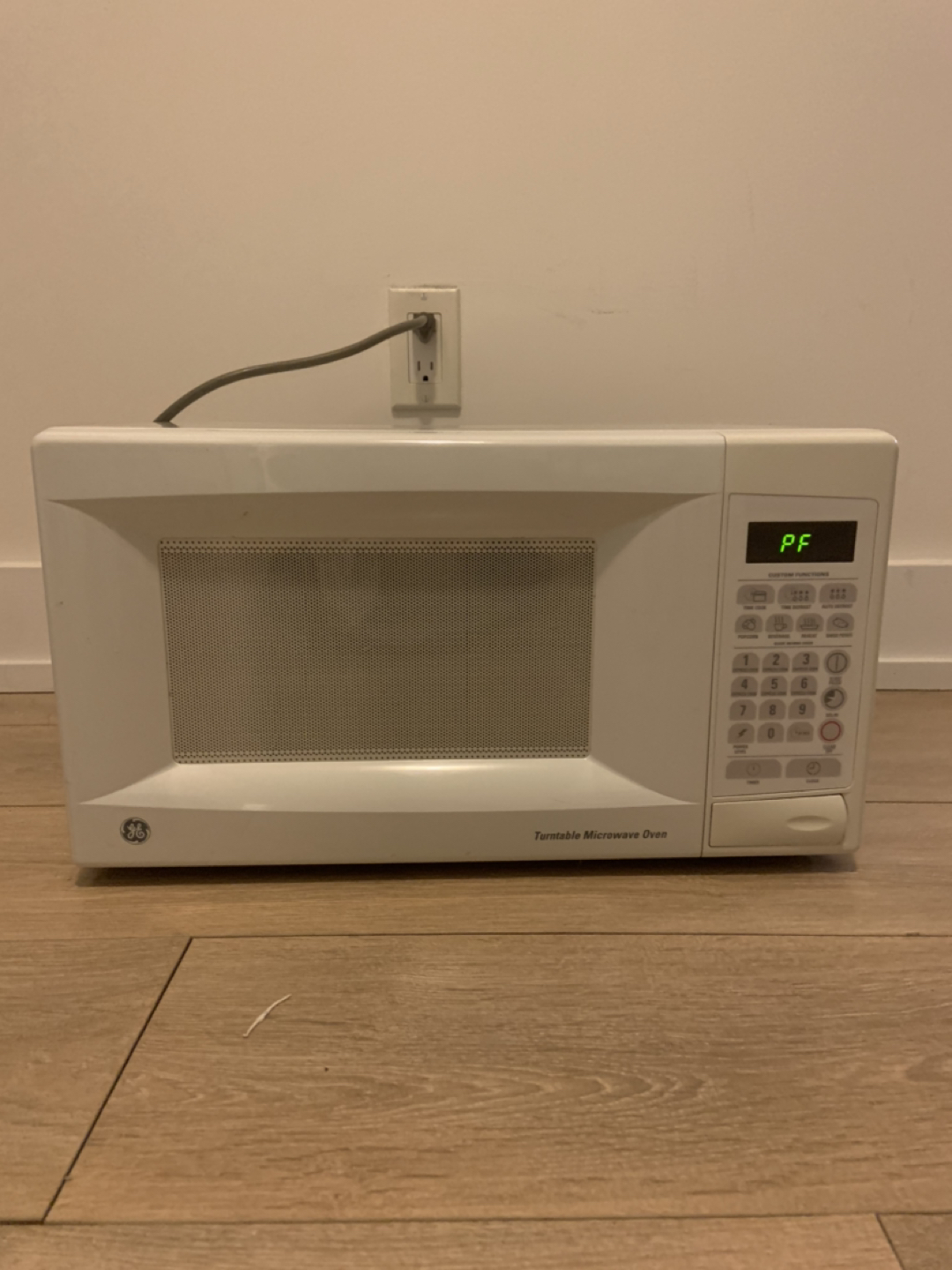 GE Micro-wave oven