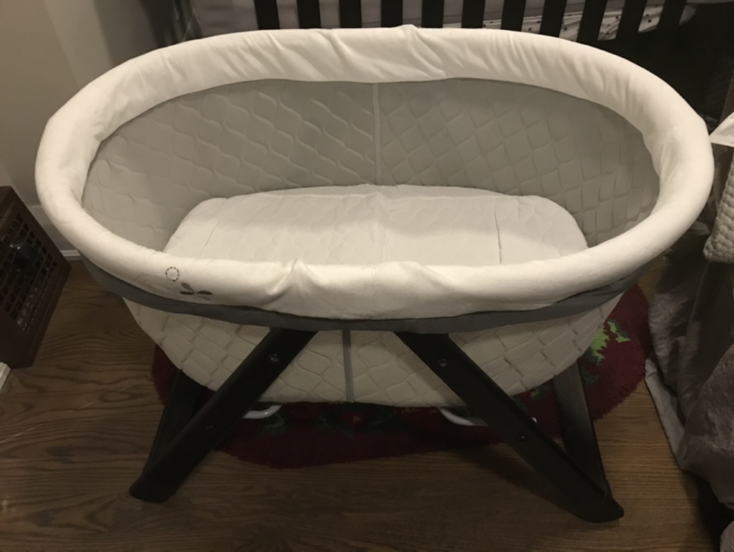 Bassinet - photo 2