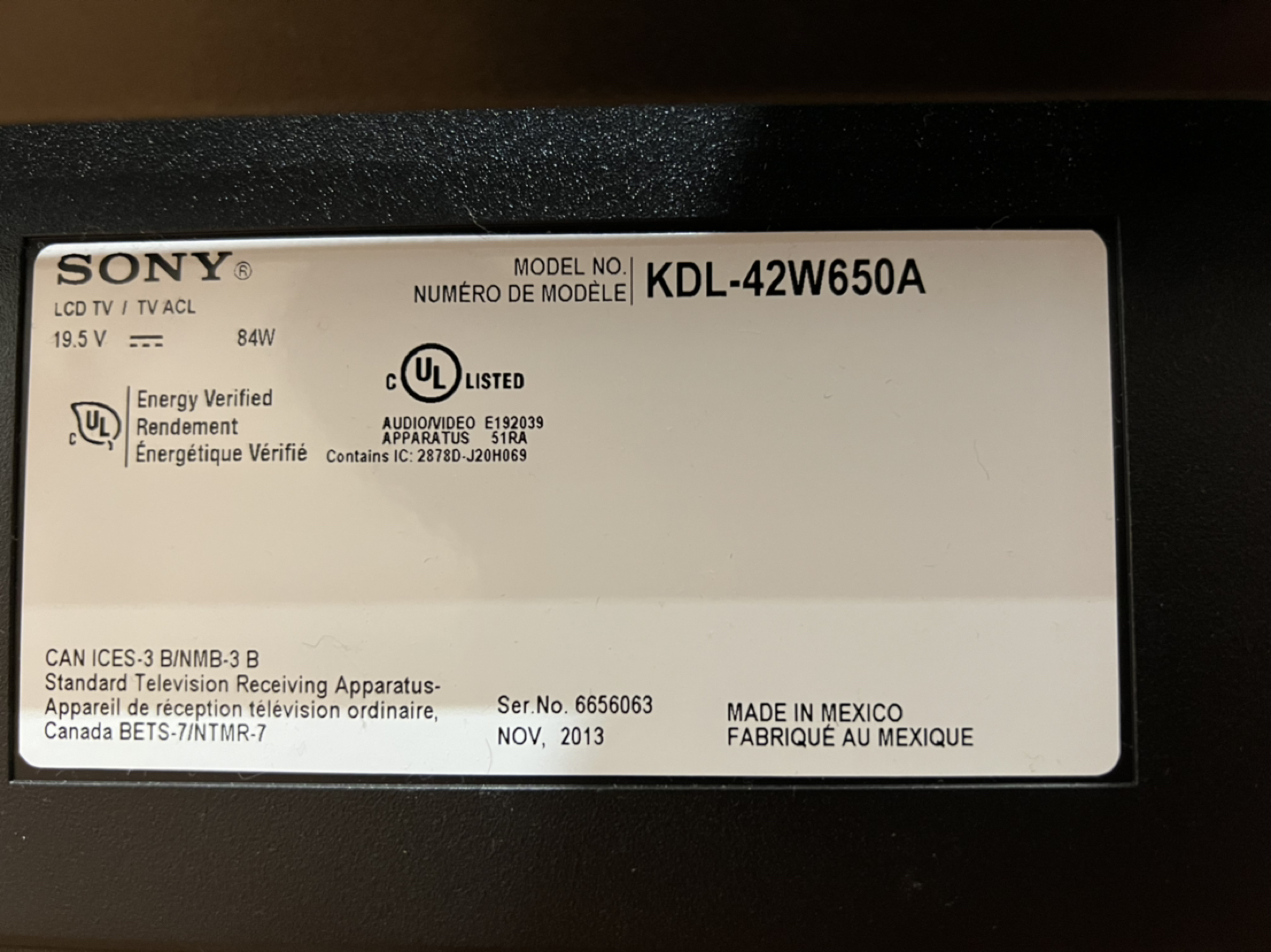 Sony 43” Batavia TV includes wall mount brackets - photo 2