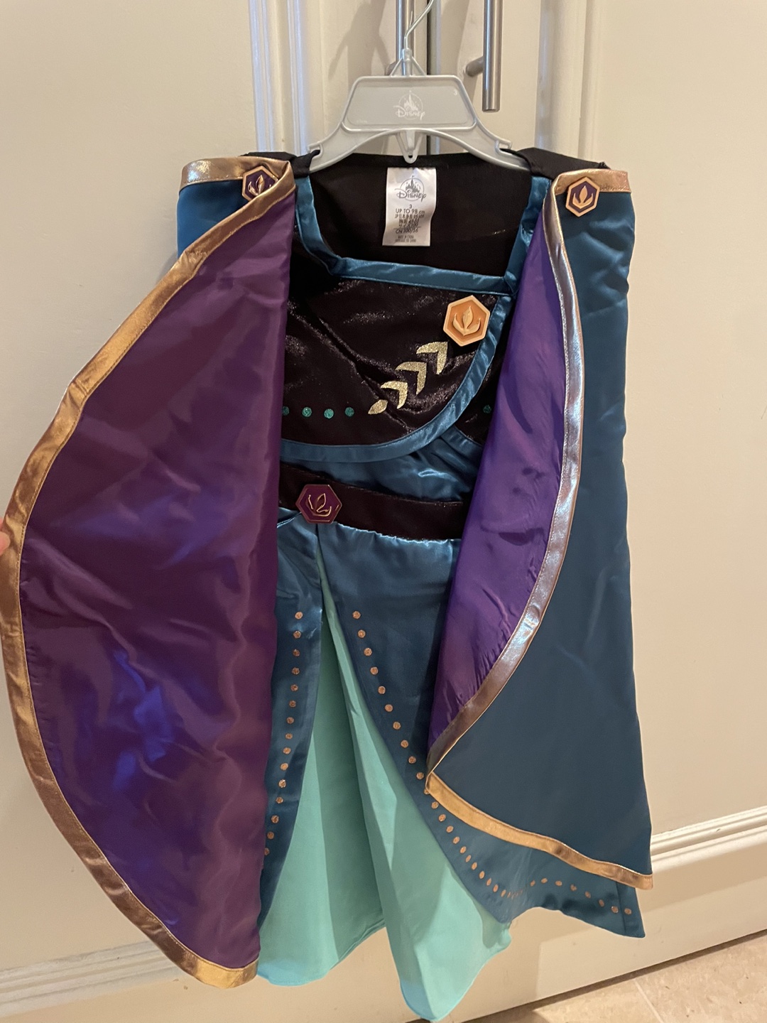 Brand new giftable Anna costume originally from Disney store thumbnail
