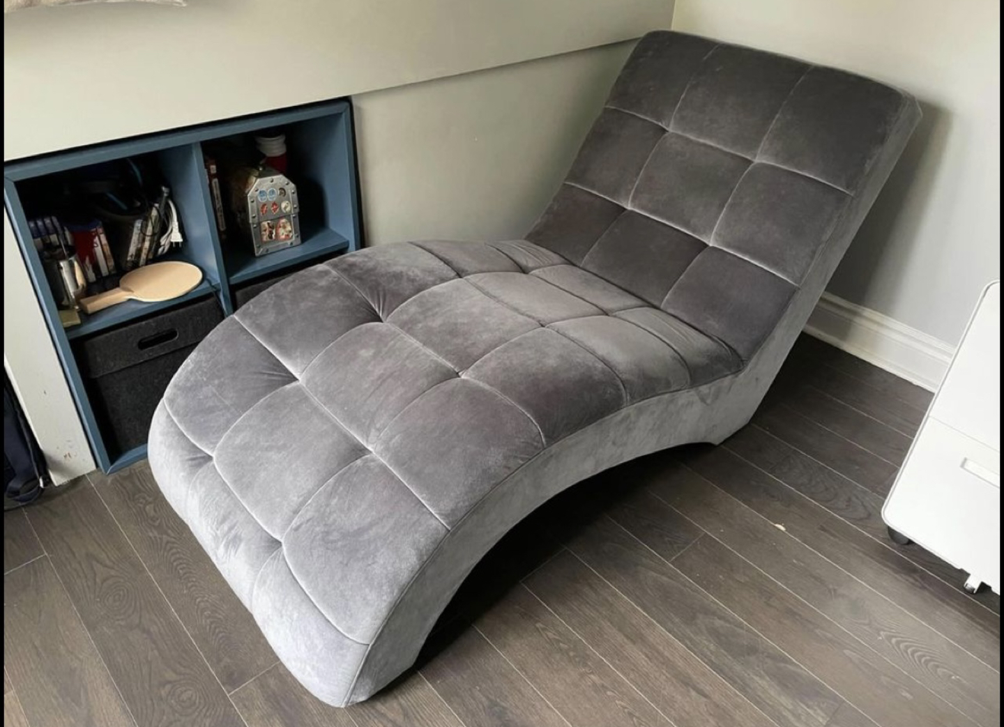 Modern Chaise Lounge Chair