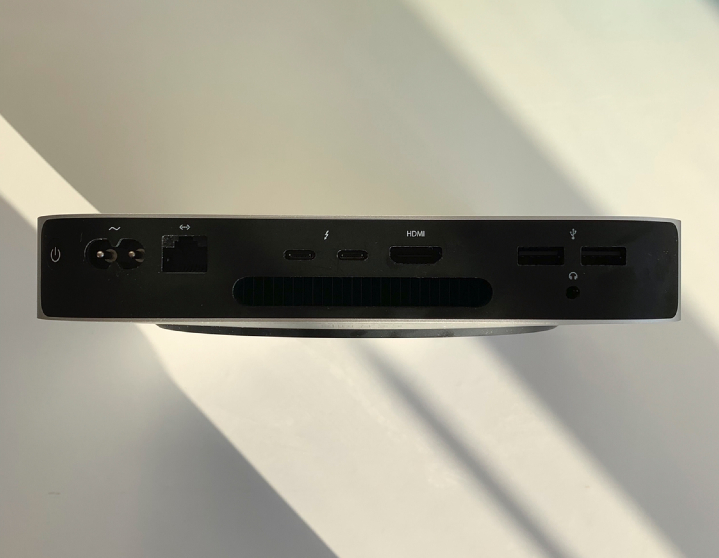 Mac mini (M1, 2020) 16GB RAM, 1TB SSD image indicator(4)