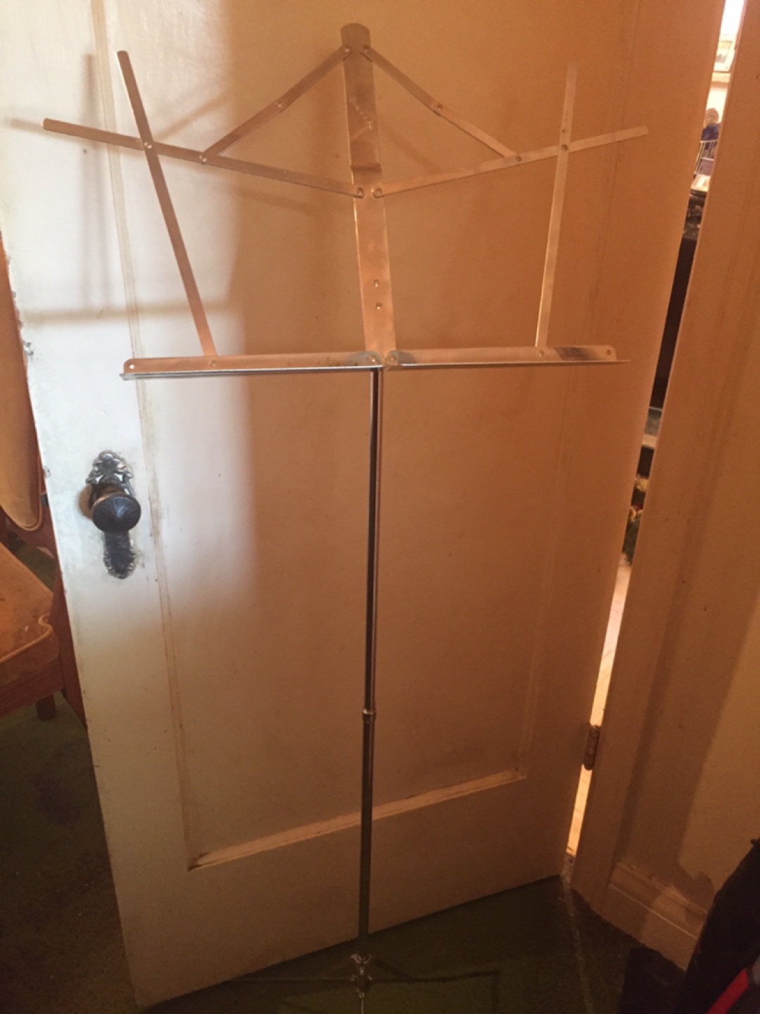 Music sheet stand