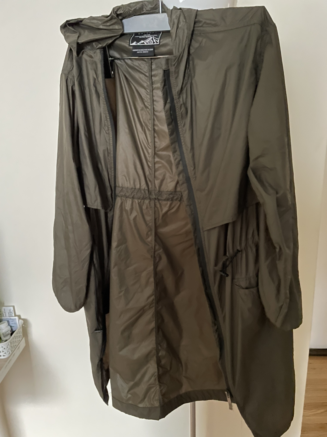Rain shell jacket