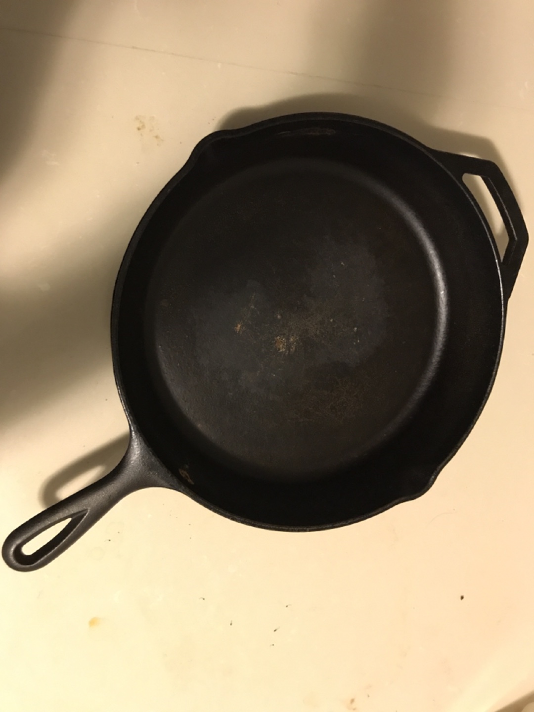 Cast iron skillet - photo 2