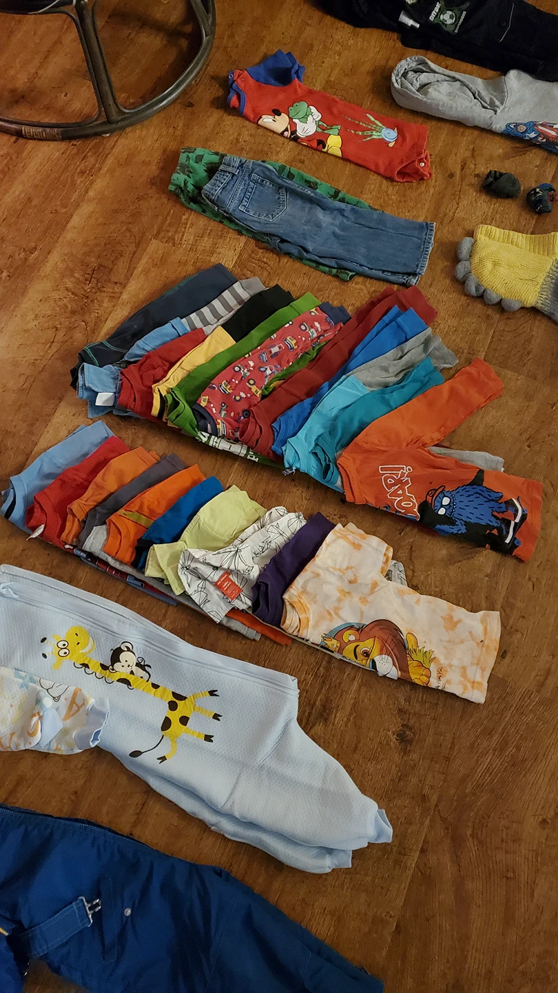 Big Lot of Boy's Clothes, Sizes 3-4 thumbnail