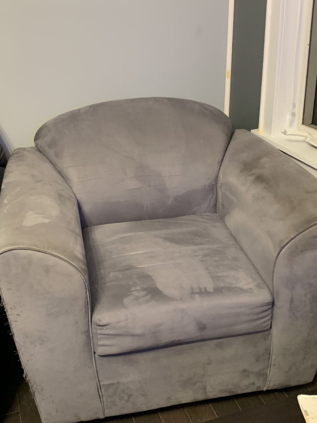 Free Sofa set (sofa, love seat, chair) - photo 2