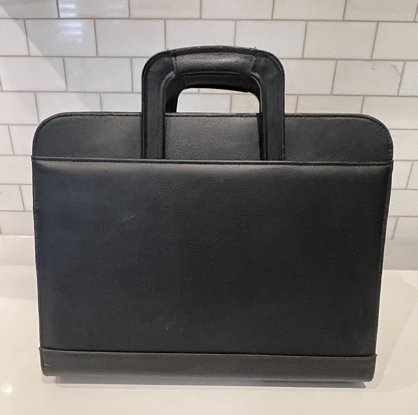 Buxom Leather file / laptop case image indicator(2)