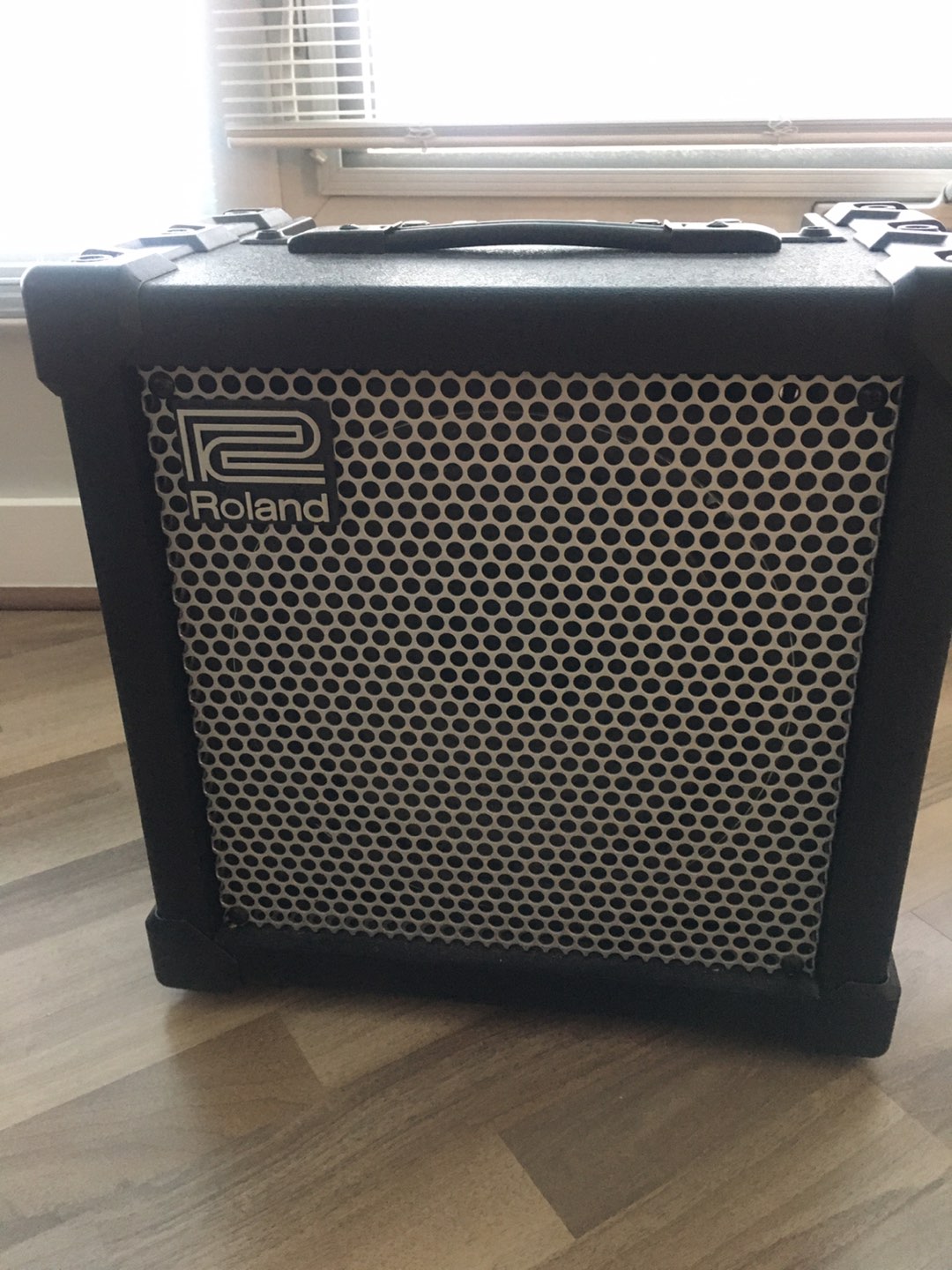 Roland Cube 40XL Guitar Amp thumbnail