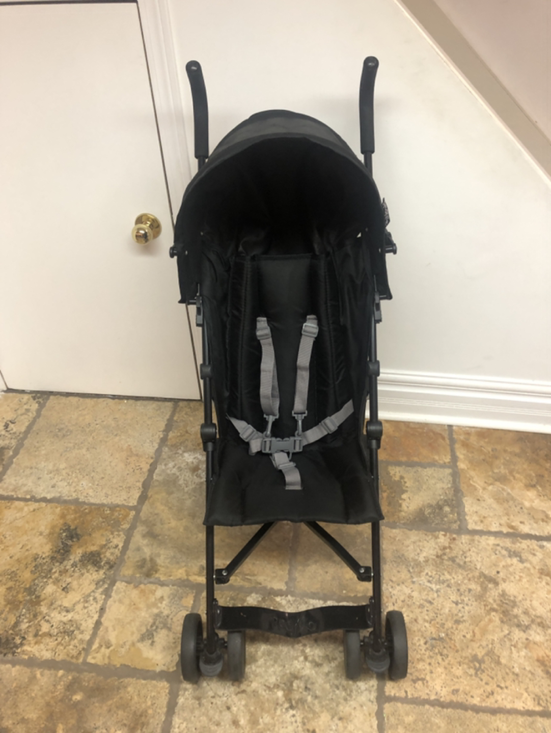 Black Folding Umbrella Stroller - EUC - photo 3