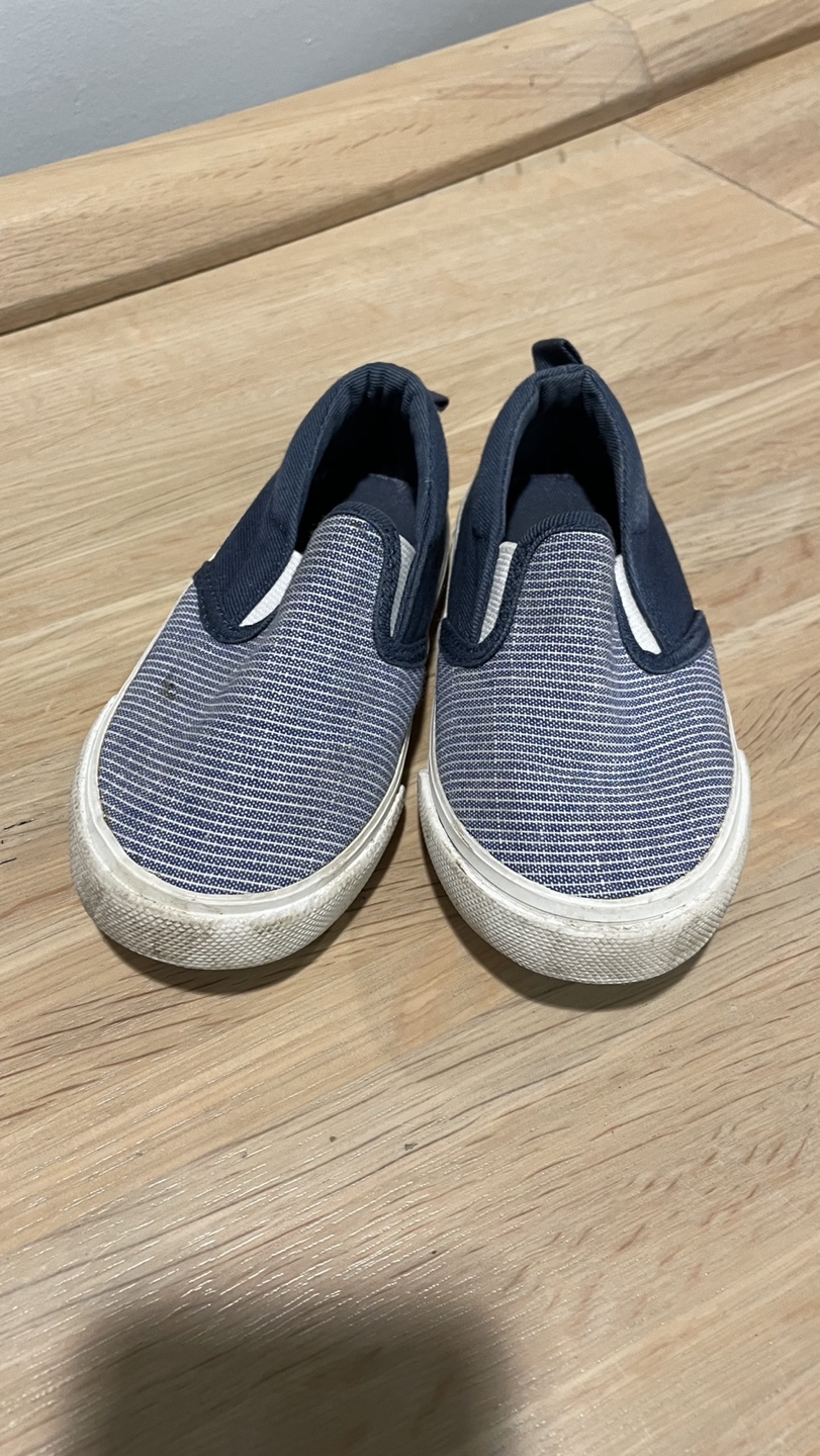 Old Navy kids shoes